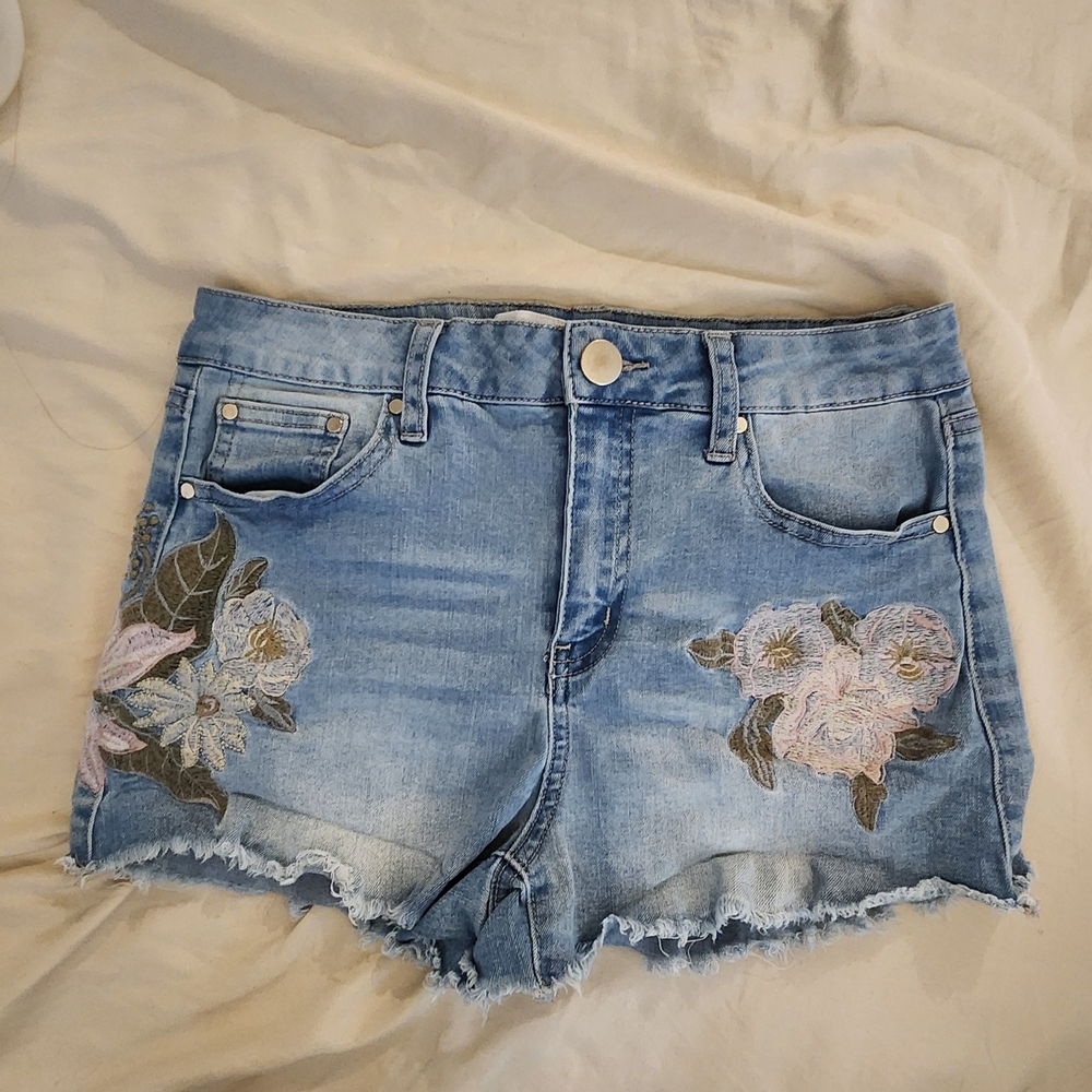 Tinseltown Blue Floral Jean Shorts